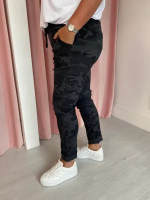Magic Trousers Camo - Dark Grey
