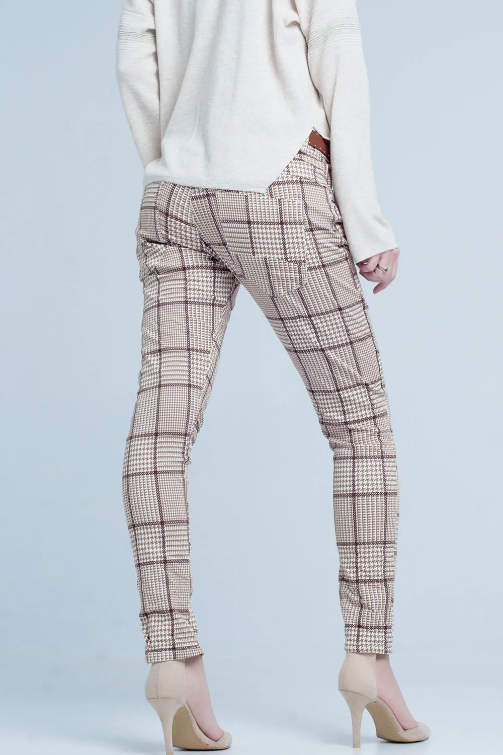 pants in beige check with button