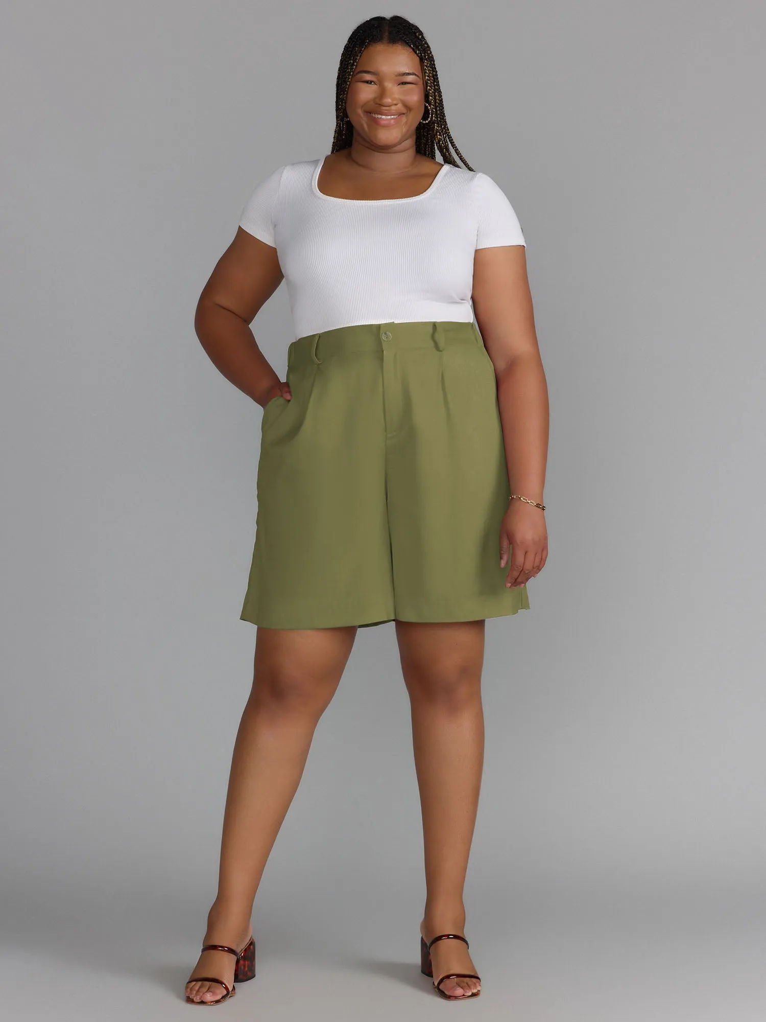 Plus Elastic Back Bermuda Short