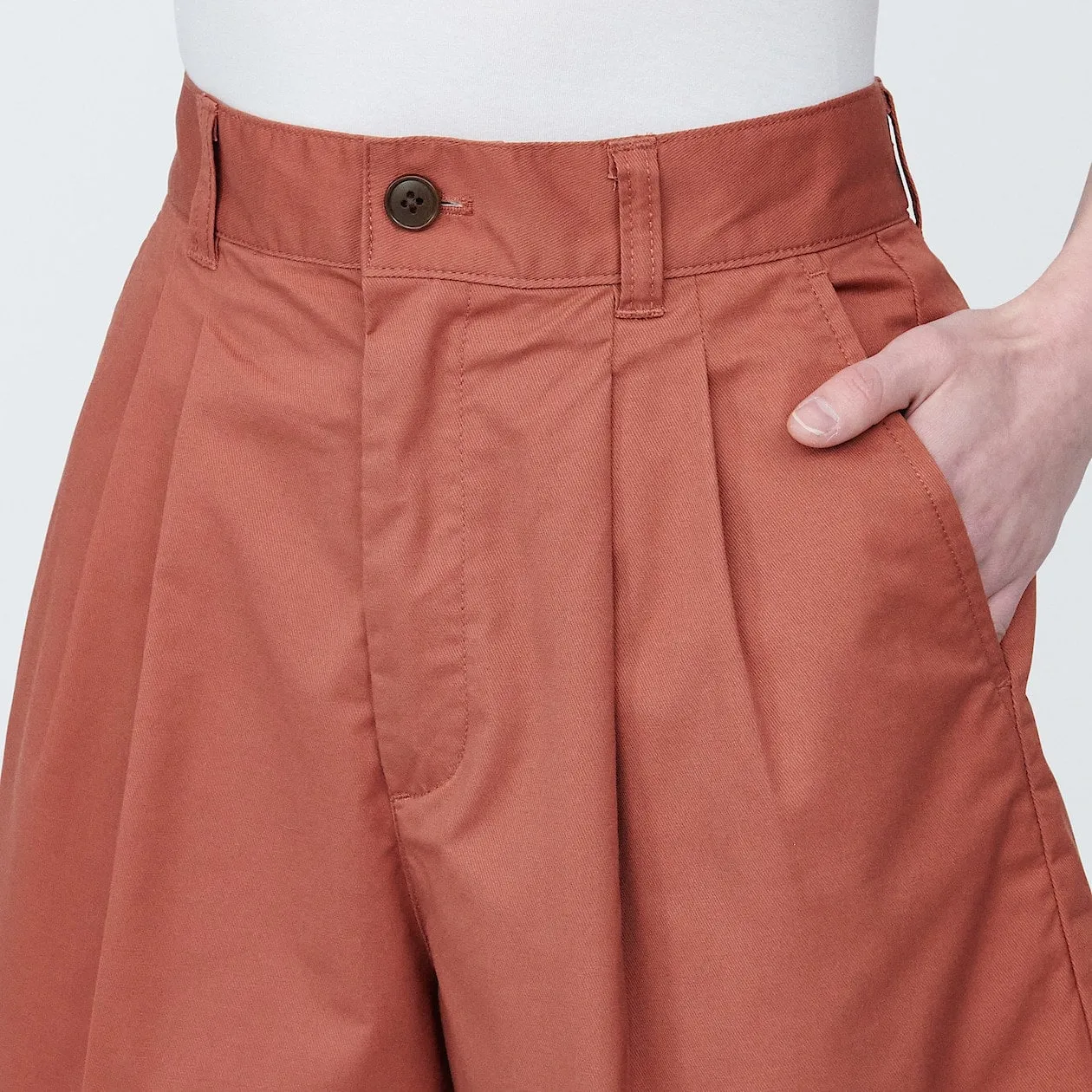 Stretch Pleated Bermuda Shorts