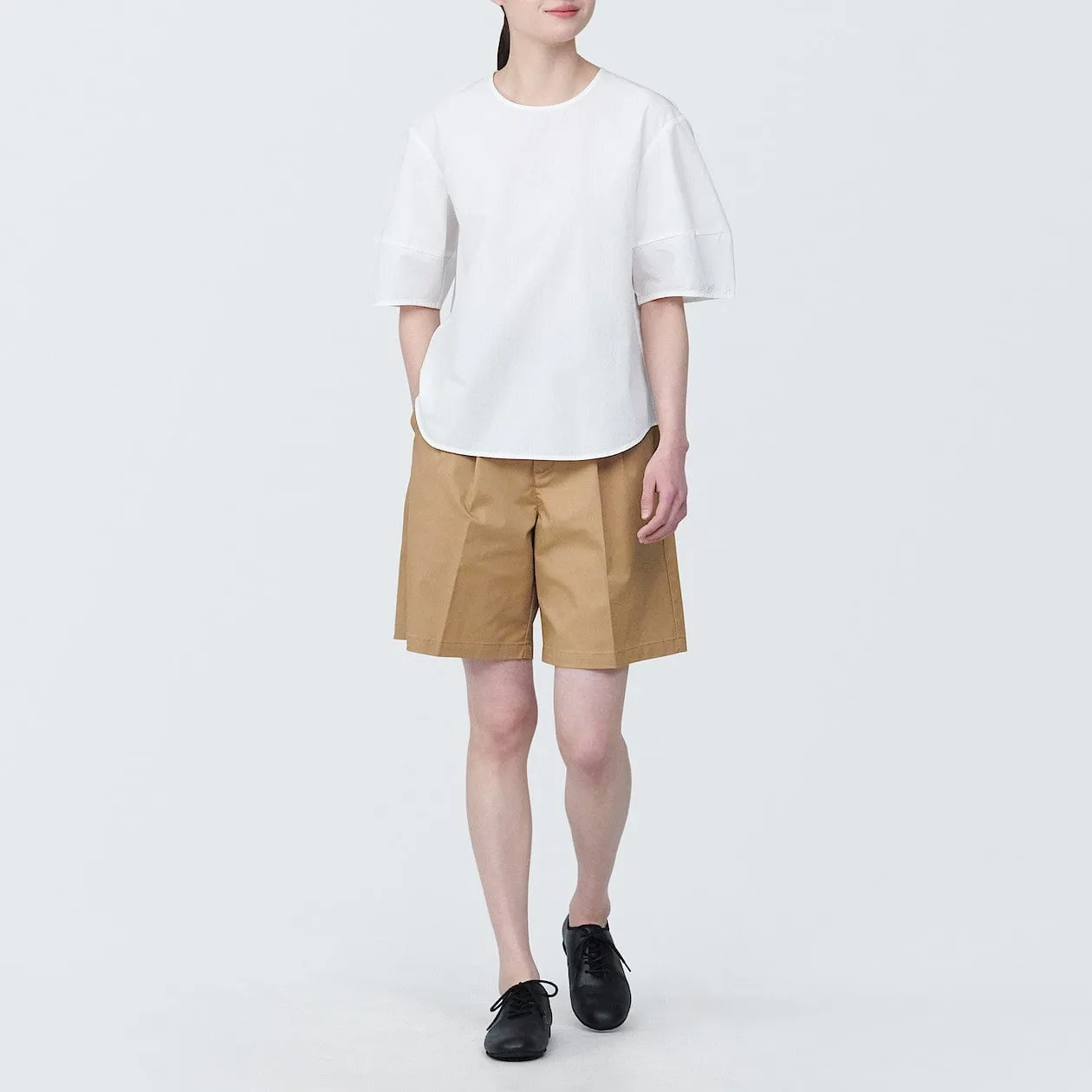 Stretch Pleated Bermuda Shorts
