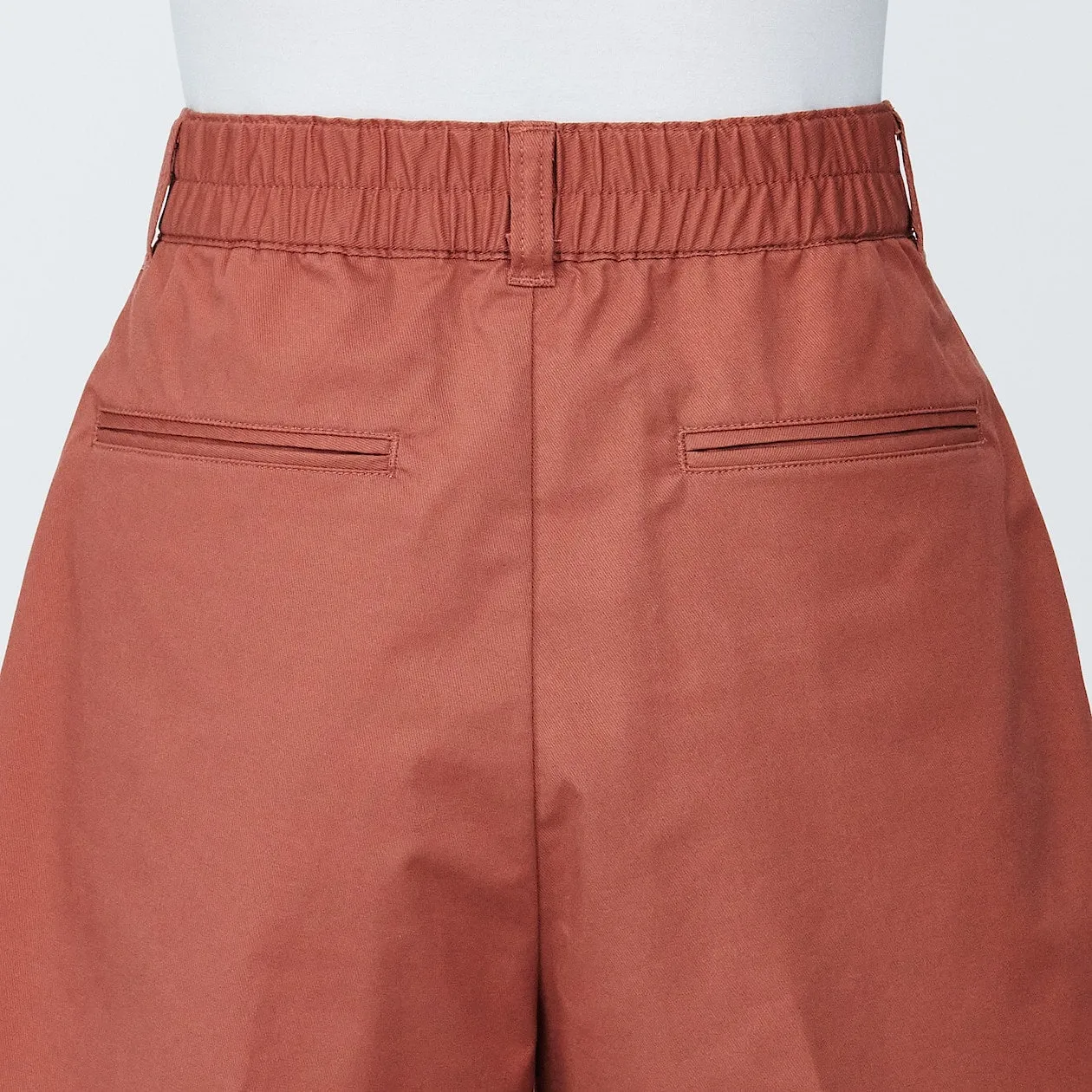 Stretch Pleated Bermuda Shorts