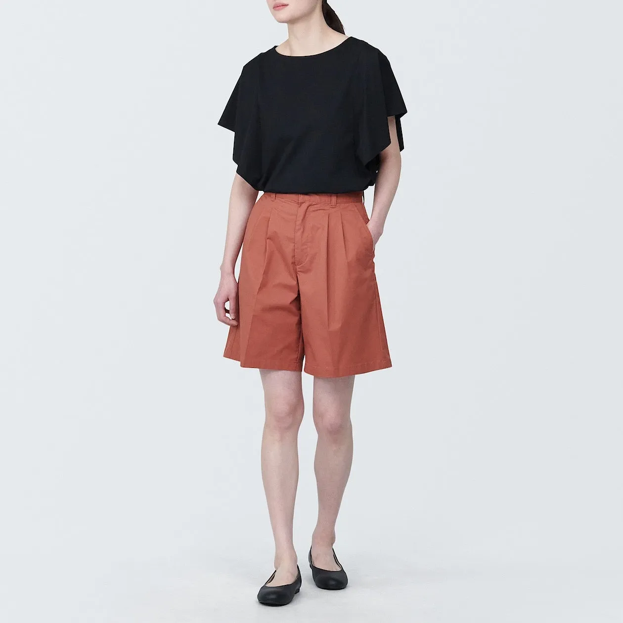 Stretch Pleated Bermuda Shorts