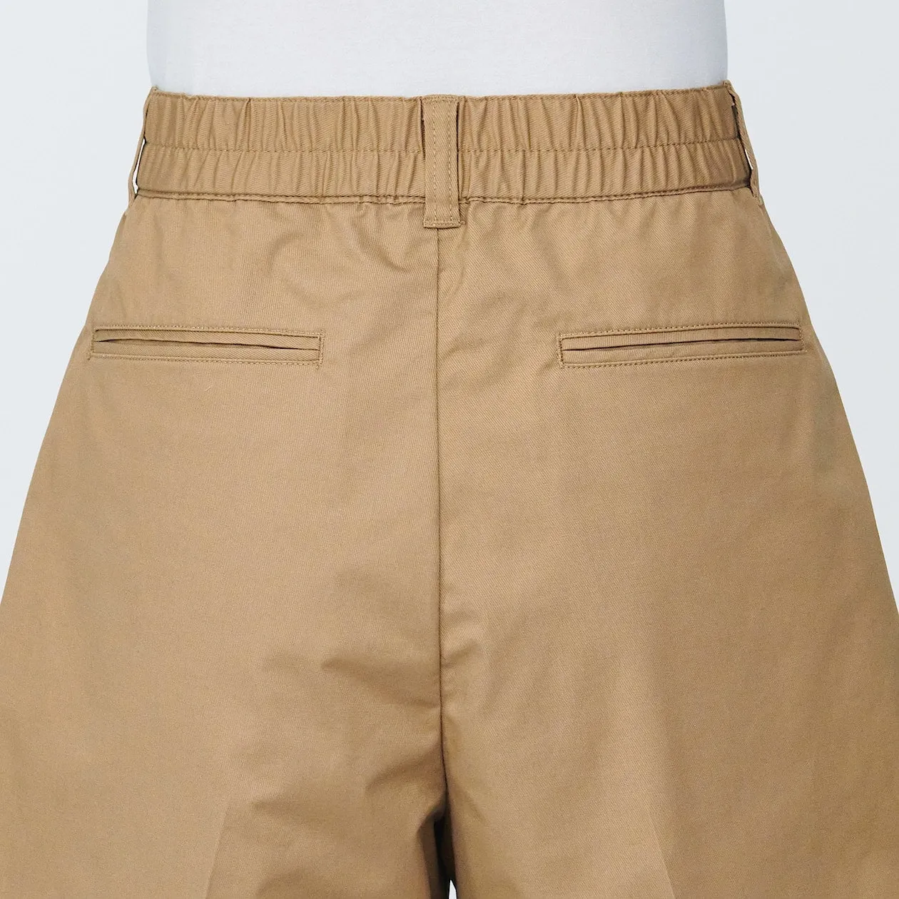 Stretch Pleated Bermuda Shorts